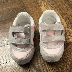 Brand New, Never Worn Saucony Baby Jazz Hook and Loop Sneaker, Size 4.5